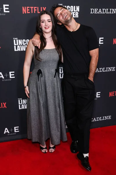 Krista Warner ve Manuel Garcia-Rulfo, Los Angeles Netflix 'in ve A + E Stüdyolarının Los Angeles Premiere of Netflix ve A + E Stüdyoları' nın 'The Lincoln Lawyer' 4. sezonuna geldiler.