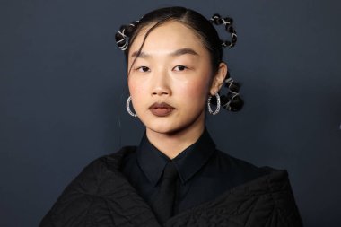 Audrey Nuna, Los Angeles Kongresi Güney Salonu 'nda 30 Ocak 2026' da Los Angeles, Kaliforniya, ABD 'de düzenlenen Mariah Carey onuruna düzenlenen MusiCares 2026' ya ulaştı..