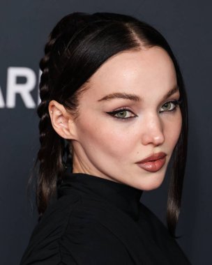 Zuhair Murad elbisesi giyen güvercin Cameron, 30 Ocak 2026 'da Los Angeles Kongre Merkezi Güney Salonu' nda düzenlenen Mariah Carey onuruna düzenlenen MusiCares 2026 'ya ulaştı..