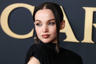 Zuhair Murad elbisesi giyen güvercin Cameron, 30 Ocak 2026 'da Los Angeles Kongre Merkezi Güney Salonu' nda düzenlenen Mariah Carey onuruna düzenlenen MusiCares 2026 'ya ulaştı..