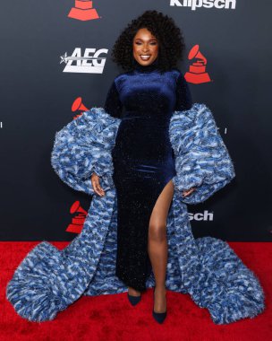 Jennifer Hudson, Los Angeles Kongre Merkezi 'nde 30 Ocak 2026' da Los Angeles, Kaliforniya, ABD 'de düzenlenen Mariah Carey onuruna düzenlenen MusiCares 2026' ya ulaştı..