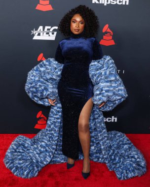 Jennifer Hudson, Los Angeles Kongre Merkezi 'nde 30 Ocak 2026' da Los Angeles, Kaliforniya, ABD 'de düzenlenen Mariah Carey onuruna düzenlenen MusiCares 2026' ya ulaştı..