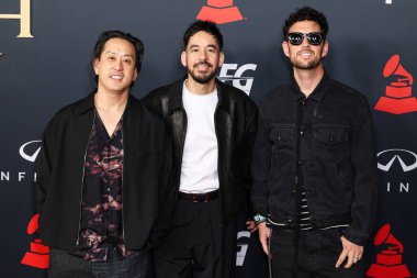 Linkin Park 'tan Joe Hahn, Mike Shinoda ve Colin Brittain 30 Ocak 2026' da Los Angeles Kongre Merkezi 'nde düzenlenen Mariah Carey onuruna düzenlenen MusiCares 2026' ya geldiler..