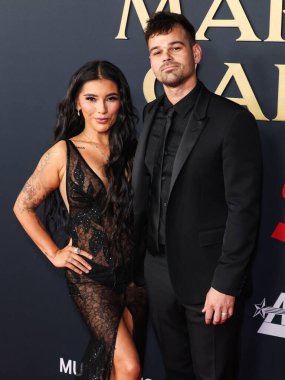 Pentatonix 'den Kirstin Maldonado ve Ben Hausdorff, 30 Ocak 2026' da Los Angeles Kongre Merkezi 'nde düzenlenen Mariah Carey onuruna düzenlenen MusiCares 2026' ya geldiler..