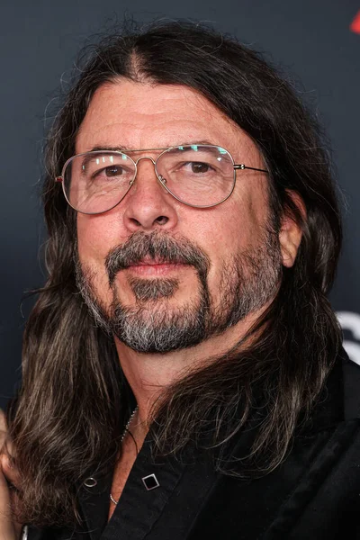 Foo Fighters 'dan Dave Grohl, 30 Ocak 2026' da Los Angeles Kongre Merkezi 'nde düzenlenen Mariah Carey onuruna düzenlenen MusiCares 2026' ya ulaştı..