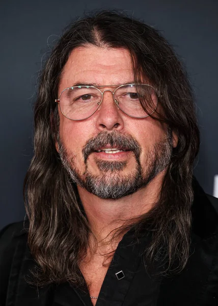 Foo Fighters 'dan Dave Grohl, 30 Ocak 2026' da Los Angeles Kongre Merkezi 'nde düzenlenen Mariah Carey onuruna düzenlenen MusiCares 2026' ya ulaştı..