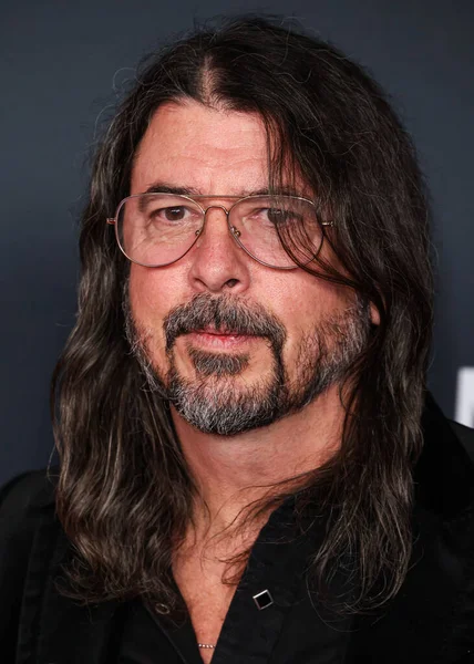 Foo Fighters 'dan Dave Grohl, 30 Ocak 2026' da Los Angeles Kongre Merkezi 'nde düzenlenen Mariah Carey onuruna düzenlenen MusiCares 2026' ya ulaştı..