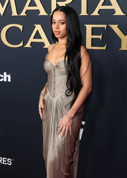 Ella Mai, Los Angeles Kongre Merkezi 'nde 30 Ocak 2026 tarihinde düzenlenen Mariah Carey onuruna düzenlenen MusiCares 2026' ya ulaştı..