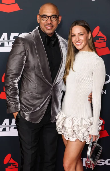 Harvey Mason Jr. ve Britt Mason, Los Angeles Kongre Merkezi 'nde düzenlenen Mariah Carey onuruna 30 Ocak 2026 tarihinde Los Angeles, Kaliforniya, ABD' de düzenlenen 