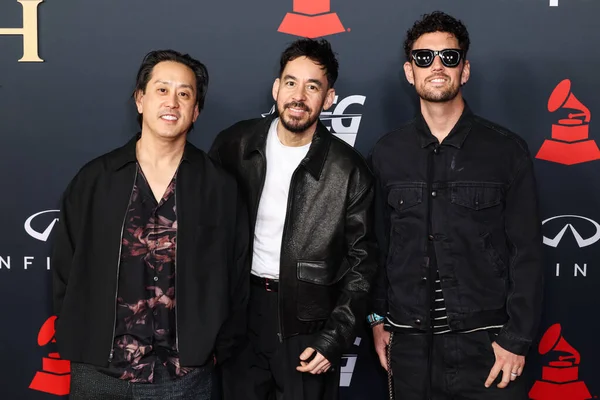 Linkin Park 'tan Joe Hahn, Mike Shinoda ve Colin Brittain 30 Ocak 2026' da Los Angeles Kongre Merkezi 'nde düzenlenen Mariah Carey onuruna düzenlenen MusiCares 2026' ya geldiler. Fotoğraf.