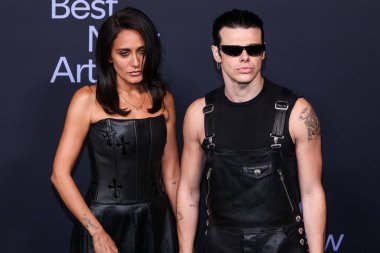 Jesse Jo Stark ve Yungblud, 29 Ocak 2026 'da Formosa' da düzenlenen Spotify 'in En İyi 2026 Yeni Sanatçı Partisi' ne (68. Grammy Ödülleri) geldiler..