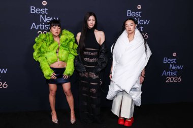 Zuhair Murad SS26 RTW ve Audrey Nuna 'nın giydiği Rei Ami, EJAE (Kim Eun-jae), 29 Ocak 2026' da Batı Hollywood, Los Angeles, Kaliforniya 'da The Lot' ta düzenlenen Spotify 'ın 2026 En İyi Yeni Sanatçı Partisi' ne (68. Grammy Ödülleri) ulaştı.