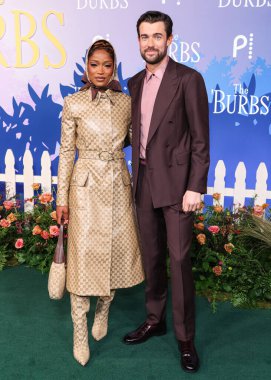 Gucci ve Jack Whitehall 'ı giyen Keke Palmer, 5 Şubat 2026' da Universal City, Los Angeles, Kaliforniya, ABD 'de gerçekleştirilen' The 'Burbs' sezonunun Los Angeles Premiere 'ine ulaştı..
