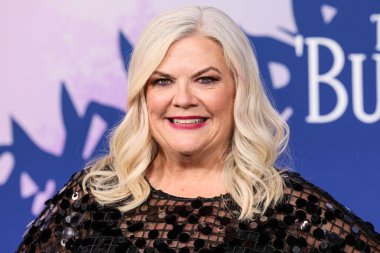 Paula Pell, 5 Şubat 2026 'da Universal Stüdyoları Backlot' ta yapılan Peacock 'un' The 'Burbs' sezonunun Los Angeles Premiere 'ine geldi..