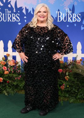 Paula Pell, 5 Şubat 2026 'da Universal Stüdyoları Backlot' ta yapılan Peacock 'un' The 'Burbs' sezonunun Los Angeles Premiere 'ine geldi..