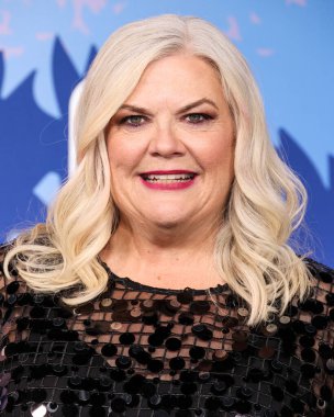 Paula Pell, 5 Şubat 2026 'da Universal Stüdyoları Backlot' ta yapılan Peacock 'un' The 'Burbs' sezonunun Los Angeles Premiere 'ine geldi..