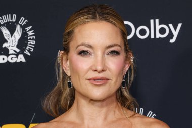 Erdem PF26 giyen Kate Hudson, 7 Şubat 2026 'da Beverly Hilton Hotel' de düzenlenen 78. Yıllık Amerikan Yönetmenler Birliği (DGA) Ödülleri 'ne geldi..