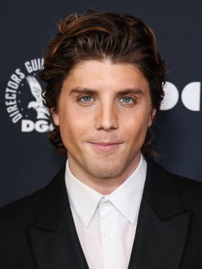 Lukas Gage, 7 Şubat 2026 'da Beverly Hilton Hotel' de düzenlenen 78. Geleneksel Amerikan Yönetmenler Birliği (DGA) Ödülleri 'ne ulaştı..