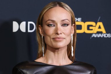 Prada giyen Olivia Wilde, 7 Şubat 2026 'da Beverly Hills, Los Angeles, Kaliforniya, ABD' de düzenlenen The Beverly Hilton Hotel 'de düzenlenen 78..