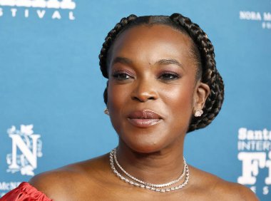 Bibire Evi 'ni giyen Wunmi Mosaku, 8 Şubat 2026' da ABD 'nin Kaliforniya eyaletinin Santa Barbara kentindeki Arlington Tiyatrosu' nda düzenlenen 41..