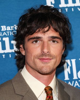 Avustralyalı aktör Jacob Elordi, 8 Şubat 2026 'da ABD' nin Kaliforniya eyaletinin Santa Barbara kentindeki Arlington Tiyatrosu 'nda düzenlenen 41..