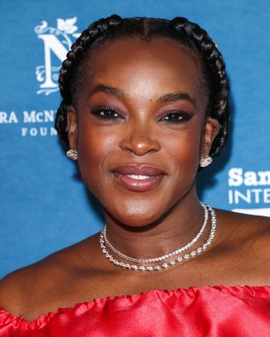 Bibire Evi 'ni giyen Wunmi Mosaku, 8 Şubat 2026' da ABD 'nin Kaliforniya eyaletinin Santa Barbara kentindeki Arlington Tiyatrosu' nda düzenlenen 41. Santa Barbara Uluslararası Film Festivali 'ne geldi..