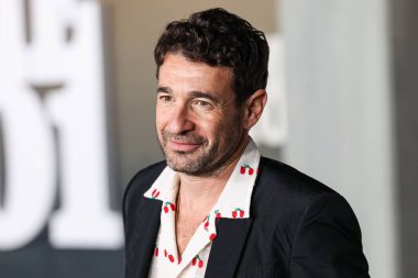 Bart Layton, 10 Şubat 2026 tarihinde Los Angeles, Kaliforniya, ABD 'de bulunan Kasa tarafından Broadway' deki StILE Downtown Los Angeles 'taki Birleşik Tiyatro' da düzenlenen Amazon MGM Stüdyolarının Dünya Gala 101 'sine ulaştı..