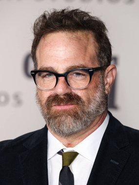Paul Adelstein, 10 Şubat 2026 'da Los Angeles, Kaliforniya, ABD' de bulunan Kasa tarafından Broadway 'deki StILE Downtown Los Angeles' taki Birleşik Tiyatro 'da düzenlenen Amazon MGM Stüdyolarının Dünya Gala 101' ine ulaştı..