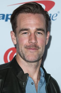 James Van Der Beek 48 yaşında öldü. Dawson 's Creek' in yıldızı James Van Der Beek, kolorektal kanserle yıllarca savaştıktan sonra 11 Şubat 2026 Çarşamba günü 48 yaşında öldü. LAS VEGAS, NEVADA, ABD - 22 Eylül.