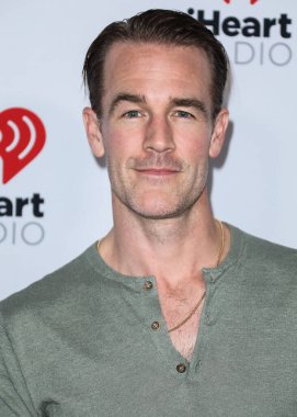 James Van Der Beek 48 yaşında öldü. Dawson 's Creek' in yıldızı James Van Der Beek, kolorektal kanserle yıllarca savaştıktan sonra 11 Şubat 2026 Çarşamba günü 48 yaşında öldü. LAS VEGAS, NEVADA, ABD - 20 Eylül.