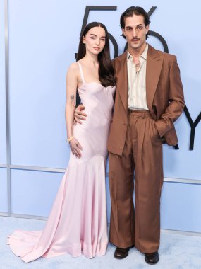 Dove Cameron ve nişanlısı Maneskin 'li Damiano David (Mneskin), 11 Şubat 2026' da Westwood, Los Angeles, Kaliforniya, ABD 'de gerçekleştirilen Amazon Prime Video' nun 56..