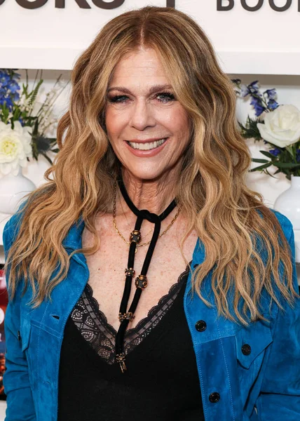 Rita Wilson, Apple TV + 'The Last Thing He told Me' Sezon 2 Bölüm Tatlandırıcı Etkinliği 'ne 12 Şubat 2026' da Batı Hollywood, Los Angeles, ABD 'de gerçekleştirildi..