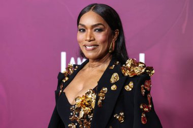 Angela Bassett, 16 Şubat 2026 'da Beverly Hills' teki SLS Hotel 'de düzenlenen 8. Geleneksel Amerikan Siyahi Film Festivali' ne (ABFF) geldi..