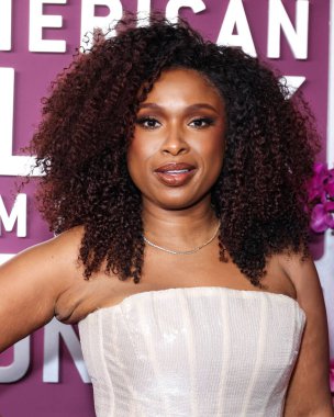 Jennifer Hudson, 16 Şubat 2026 'da ABD' nin Kaliforniya eyaletinin Los Angeles kentinde bulunan Beverly Hills kentindeki SLS Hotel 'de düzenlenen 8. Geleneksel Amerikan Siyahi Film Festivali' ne (ABFF) geldi..