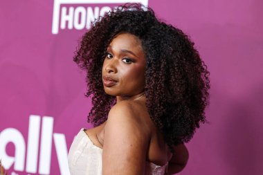 Jennifer Hudson, 16 Şubat 2026 'da ABD' nin Kaliforniya eyaletinin Los Angeles kentinde bulunan Beverly Hills kentindeki SLS Hotel 'de düzenlenen 8. Geleneksel Amerikan Siyahi Film Festivali' ne (ABFF) geldi..