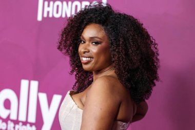 Jennifer Hudson, 16 Şubat 2026 'da ABD' nin Kaliforniya eyaletinin Los Angeles kentinde bulunan Beverly Hills kentindeki SLS Hotel 'de düzenlenen 8. Geleneksel Amerikan Siyahi Film Festivali' ne (ABFF) geldi..