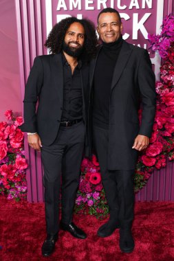 Makaylo Van Peebles ve babası Mario Van Peebles, 16 Şubat 2026 'da ABD' nin Kaliforniya eyaletinin Los Angeles kentinde düzenlenen SLS Hotel 'de düzenlenen 8. Geleneksel Amerikan Kara Film Festivali' ne (ABFF) geldiler..