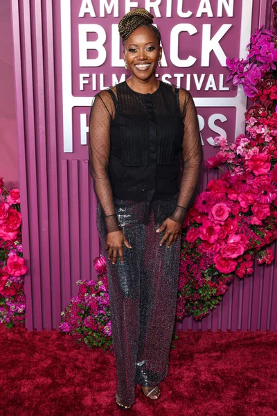 Erika Alexander, 16 Şubat 2026 'da Beverly Hills' teki SLS Oteli 'nde düzenlenen 8. Geleneksel Amerikan Siyah Film Festivali' ne (ABFF) geldi..
