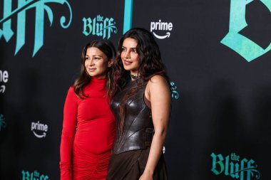 Anjula Acharia ve Priyanka Chopra Jonas, 17 Şubat 2026 'da Hollywood, Los Angeles, Kaliforniya, ABD' de bulunan TCL Çin Tiyatrosu IMAX 'te düzenlenen Amazon Prime Video' nun Dünya prömiyerine geldiler..