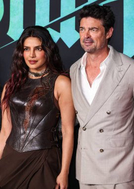 Priyanka Chopra Jonas ve Karl Urban, 17 Şubat 2026 'da Hollywood, Los Angeles, Kaliforniya, ABD' de bulunan TCL Çin Tiyatrosu IMAX 'te düzenlenen Amazon Prime Video' nun dünya prömiyerine geldiler..