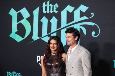 Priyanka Chopra Jonas ve Karl Urban, 17 Şubat 2026 'da Hollywood, Los Angeles, Kaliforniya, ABD' de bulunan TCL Çin Tiyatrosu IMAX 'te düzenlenen Amazon Prime Video' nun dünya prömiyerine geldiler..
