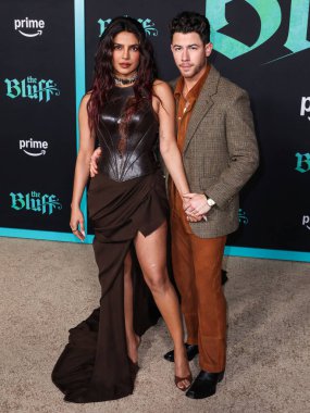 Priyanka Chopra Jonas ve kocası Nick Jonas, 17 Şubat 2026 'da Hollywood, Los Angeles, Kaliforniya, ABD' de bulunan TCL Çin Tiyatrosu IMAX 'te düzenlenen Amazon Prime Video' nun Dünya prömiyerine geldiler..