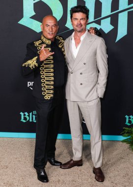 Timuera Morrison ve Karl Urban, 17 Şubat 2026 'da Hollywood, Los Angeles, Kaliforniya, ABD' de bulunan TCL Çin Tiyatrosu IMAX 'te düzenlenen Amazon Prime Video' nun Dünya prömiyerine geldiler..