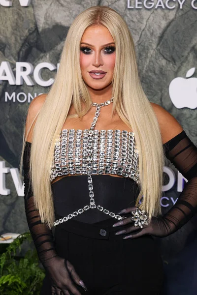 Gigi Gorgeous, Apple TV + 'Monarch' ın dünya prömiyerine 19 Şubat 2026 'da Hollywood, Los Angeles, Kaliforniya, ABD' de düzenlenen TCL Çin Tiyatrosu IMAX 'te Canavarların Mirası 2..
