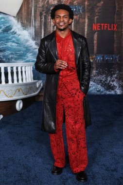 Camrus Johnson, 26 Şubat 2026 'da Los Angeles, Kaliforniya, ABD' de Kasa tarafından Broadway 'deki The United Theater at STILE Downtown Los Angeles' ta düzenlenen Netflix 'in 