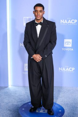 Jabari Banks, Pasadena Sivil Konser Salonu 'nda 28 Şubat 2026' da düzenlenen 57. Geleneksel NAACP (Renkli İnsanların İlerlemesi Ulusal Birliği) Görüntü Ödülleri 'ne ulaştı.