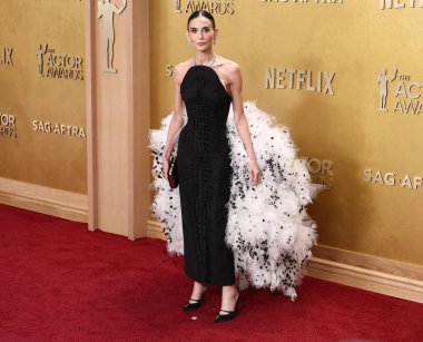 Harry Winston Elmasları ile Schiaparelli takan Demi Moore, 1 Mart 2026 tarihinde Los Angeles 'taki Shrine Auditorium ve Expo Hall' da düzenlenen SAG-AFTRA (eski Screen Actors Guild Awards) tarafından sunulan 32.