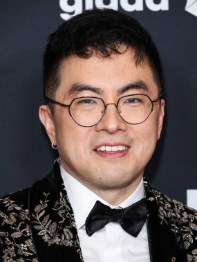 Bowen Yang, 5 Mart 2026 'da Beverly Hilton Hotel' de düzenlenen 37. Yıllık GLAAD (Eşcinsel ve Lezbiyen İftiraya Karşı İttifak) Medya Ödülleri 'ne geldi..