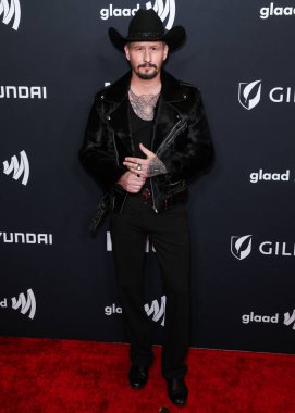 Chris Housman, 5 Mart 2026 'da Beverly Hilton Hotel' de düzenlenen 37. Yıllık GLAAD (Eşcinsel ve Lezbiyen İftiraya Karşı İttifak) Medya Ödülleri 'ne geldi..