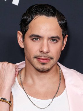 David Archuleta, 5 Mart 2026 'da Beverly Hilton Hotel' de düzenlenen 37. Yıllık GLAAD (Eşcinsel ve Lezbiyen İftiraya Karşı İttifak) Medya Ödülleri 'ne ulaştı..